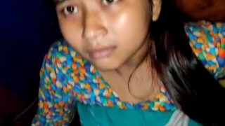 Assamese couple blowjob MMS